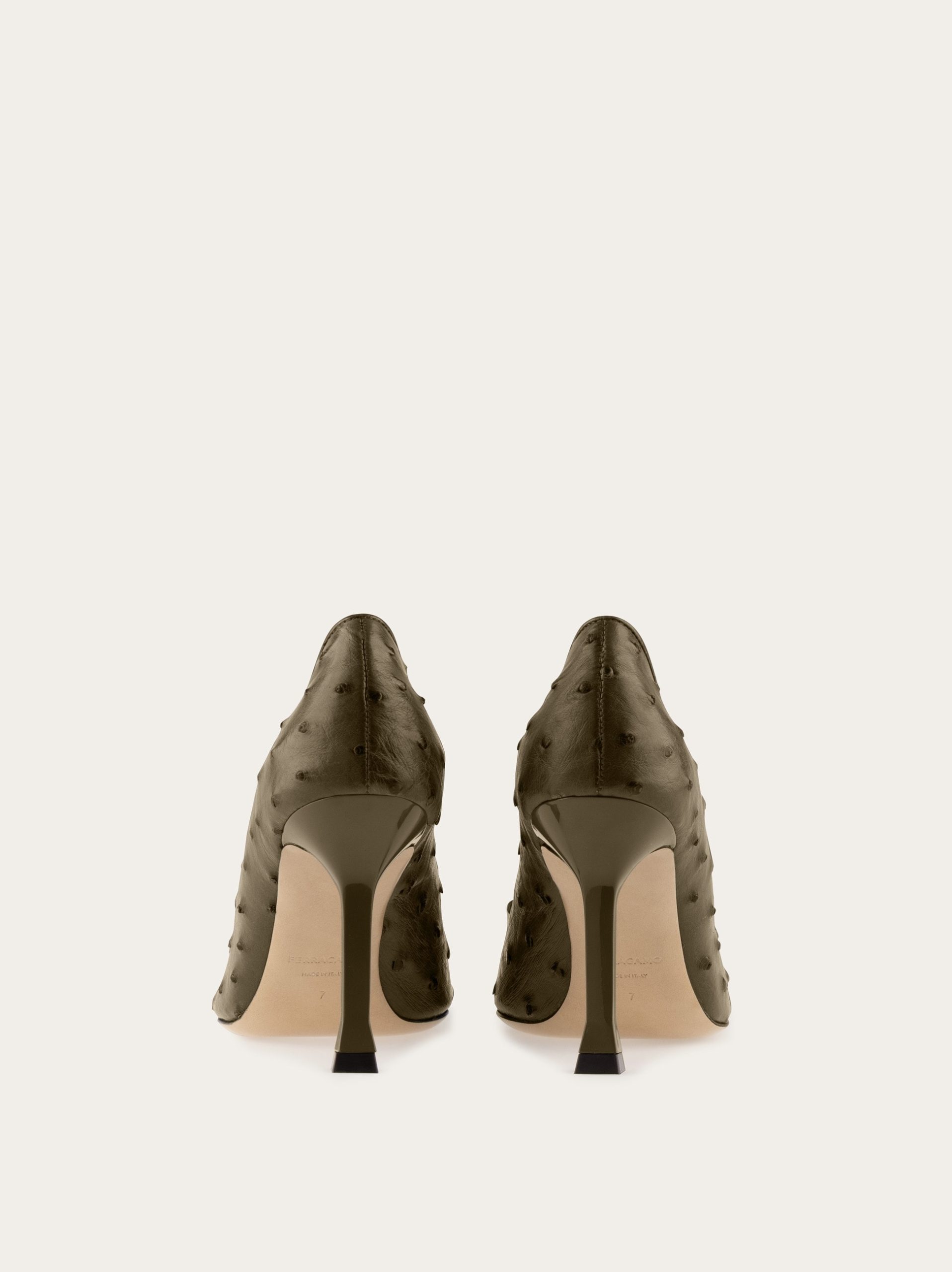 Ferragamo New Vara plate pump - Image 6